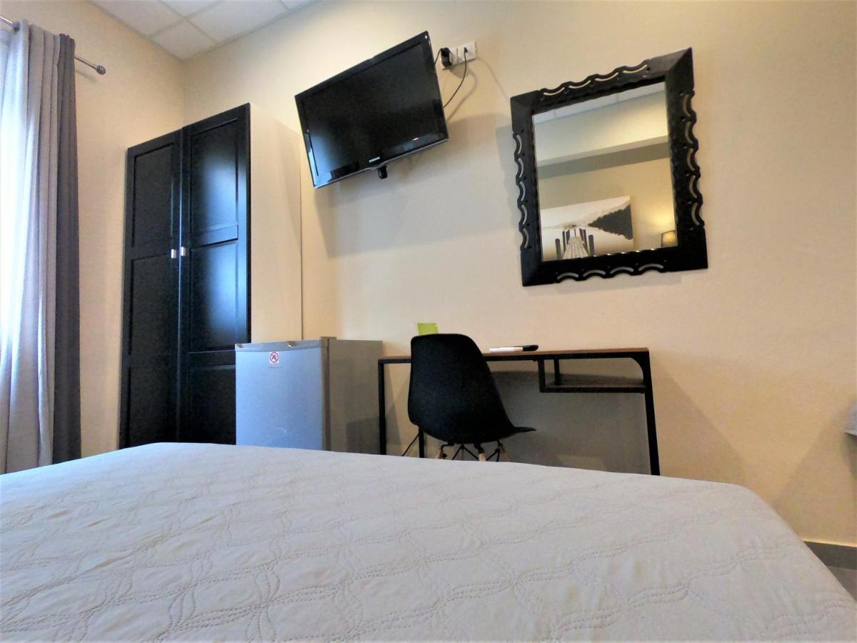Achillion Hotel Πειραιάς Εξωτερικό φωτογραφία
