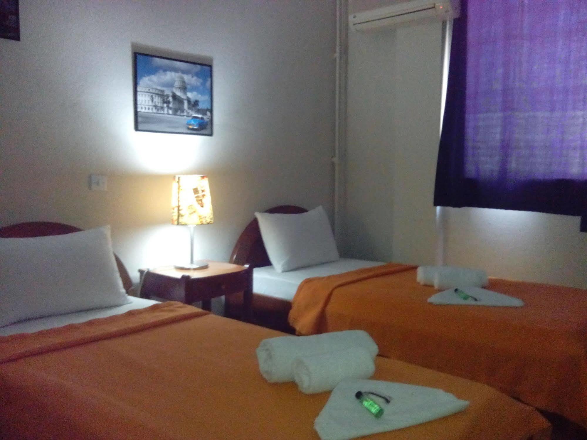 Achillion Hotel Πειραιάς Εξωτερικό φωτογραφία